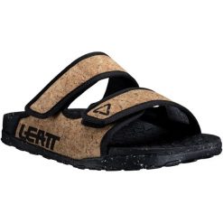 Klapki LEATT SlipOn's 1.0. Brązowe klapki LEATT, bez wzorów, bez obcasa. Za 259.00 zł.