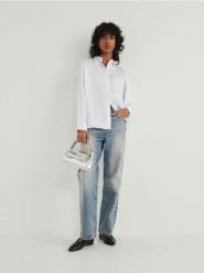 Satynowa koszula - złamana biel. Koszule Reserved, l, bez wzorów, z satyny, bez kołnierzyka, bez ramiączek. W wyprzedaży za 25.99 zł.