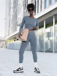 Legginsy - szary. Szare legginsy Sinsay, l, bez wzorów, z materiału, z podwyższonym stanem. Za 39.99 zł.