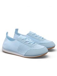 C'M Sneakersy w kolorze błękitnym rozmiar: 39. Niebieskie trampki C'M, bez wzorów, z materiału, bez zapięcia. Za 89.95 zł.
