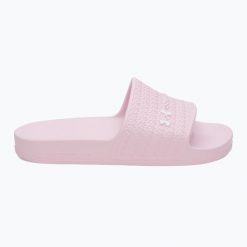 Klapki damskie Under Armour ARMR Lite prime pink/prime pink/prime pink. Czerwone klapki Under Armour, bez wzorów, bez obcasa. Za 119.99 zł.
