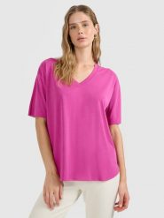 4F T-shirt oversize z modalem damski - różowy XS. Czerwone t-shirty 4f, xs, bez wzorów, bez kołnierzyka, bez ramiączek. Za 99.99 zł.