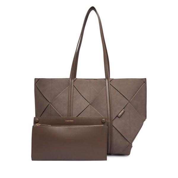 Torebka Calvin Klein. Brązowe shopper Calvin Klein, bez wzorów, bez dodatków. Za 699.99 zł.