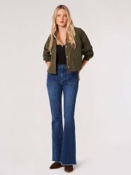 Apricot Bluzka w kolorze khaki rozmiar: XL. Brązowe bluzki Apricot, xl, bez wzorów, bez kołnierzyka, bez ramiączek. Za 74.81 zł.