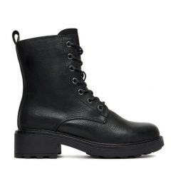 Botki Clara Barson. Czarne botki Clara Barson, bez wzorów, bez obcasa, na płaskiej podeszwie, bez zapięcia. Za 159.99 zł.