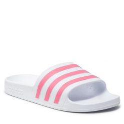 Klapki adidas. Białe klapki Adidas, bez wzorów, bez obcasa. Za 79.99 zł.