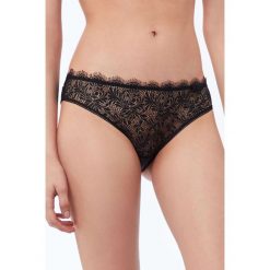 Etam - Figi Sansa. Czarne figi Etam, bez wzorów, z bawełny. W wyprzedaży za 39.90 zł.