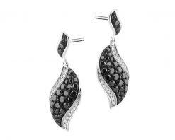 Kolczyki z białego złota z brylantami - 0,54 ct - próba 585. Białe kolczyki Apart, z brylantem, złote. Za 4,690.00 zł.