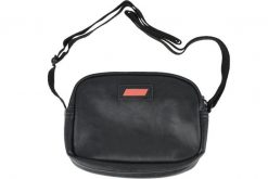 Saszetka na ramię sportowa dla dorosłych Sf Ls Small Satchel pojemność 1,2 L. Czarne torby na ramię Puma, bez wzorów, z materiału, sportowe, na ramię, bez dodatków. Za 149.99 zł.