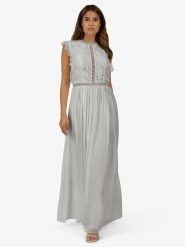 APART Sukienka w kolorze błękitnym rozmiar: 42. Niebieskie sukienki Apart, bez wzorów, z koronki, bez kołnierzyka, bez ramiączek, maxi. Za 217.99 zł.