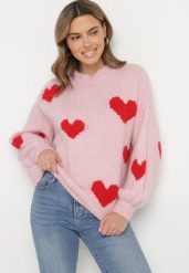 Różowy Sweter z Wełną Wiskozą i Motywem Serc Lisaviena. Czerwone swetry Born2be, na jesień, uniwersalny, bez wzorów, z jeansu, bez ramiączek. Za 169.99 zł.