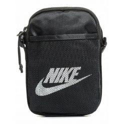 Torba saszetka listonoszka NIKE na ramię. Czarne torby na ramię Nike, bez wzorów, na ramię, bez dodatków. Za 89.00 zł.