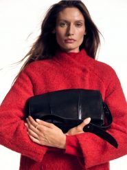 Torebka na ramię z imitacji skóry - czarny. Czarne torby na ramię Reserved, bez wzorów, ze skóry, na ramię, bez dodatków. Za 129.99 zł.