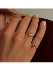 Les Petites Précieuses Pozłacany pierścionek z cyrkoniami i ametystem rozmiar: 60. Zielone pierścionki Les Petites Précieuses, z ametystem, pozłacane. Za 124.95 zł.