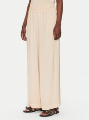 ViCOLO Spodnie materiałowe TD0008 Beżowy Relaxed Fit. Brązowe spodnie materiałowe ViCOLO, xs, bez wzorów, z materiału. Za 229.99 zł.
