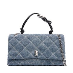 Torebka Marc Jacobs. Niebieskie torebki klasyczne Marc Jacobs, bez wzorów, z denimu, bez dodatków. Za 2,629.00 zł.