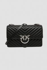PINKO Czarna listonoszka damska ze srebrnymi okuciami Love One Classic. Czarne listonoszki Pinko, bez wzorów, eleganckie, bez dodatków. W wyprzedaży za 1,379.99 zł.
