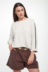 Bluzka damska satynowa JOSEPH RIBKOFF. Bluzki Joseph Ribkoff, xl, bez wzorów, z satyny, bez kołnierzyka, bez ramiączek. Za 809.00 zł.