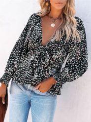 LA Angels Bluzka w kolorze czarnym rozmiar: M. Czarne bluzki LA Angels, m, bez wzorów, bez kołnierzyka, bez ramiączek. Za 104.99 zł.