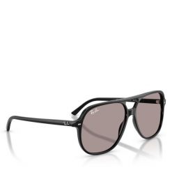 Okulary przeciwsłoneczne Ray-Ban. Czarne okulary przeciwsłoneczne Ray-Ban, bez wzorów. Za 724.99 zł.