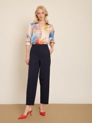 BGN Spodnie w kolorze granatowym rozmiar: 38. Niebieskie spodnie materiałowe BGN, na co dzień, bez wzorów, z materiału. Za 121.99 zł.