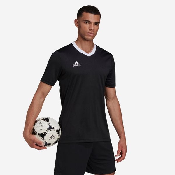 Koszulka do piłki nożnej Adidas Entrada 22. Czarne bluzki Adidas, m, bez wzorów, z tkaniny, sportowe, bez kołnierzyka, bez ramiączek. Za 59.99 zł.