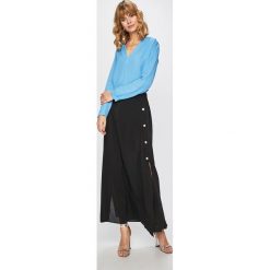 Silvian Heach - Bluzka. Niebieskie bluzki Silvian Heach, m, bez wzorów, z poliesteru, casualowe, bez kołnierzyka, bez ramiączek. W wyprzedaży za 219.90 zł.