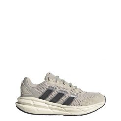 Kapcie ADIDAS ASTRASTAR Szary. Brązowe obuwie domowe Adidas, bez wzorów, z syntetyku, bez zapięcia. Za 299.00 zł.