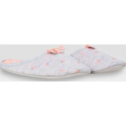 Etam - Kapcie Roller. Klapki Etam. W wyprzedaży za 39.90 zł.
