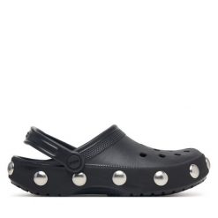 Klapki Crocs. Czarne klapki Crocs, bez wzorów, bez obcasa. Za 259.99 zł.