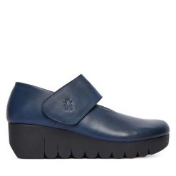 Półbuty Fly London. Niebieskie czółenka Fly London, bez wzorów, bez obcasa, na koturnie, bez zapięcia. Za 439.99 zł.