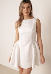 Biała Elegancka Sukienka o Rozkloszowanym Kroju Bez Rękawów Eupene. Białe sukienki Born2be, na co dzień, l, bez wzorów, eleganckie, bez kołnierzyka, bez ramiączek, mini, dopasowane. Za 199.99 zł.