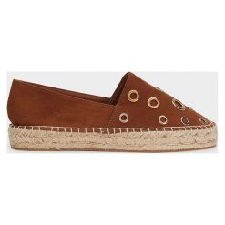 Parfois - Espadryle. Brązowe espadryle Parfois, bez wzorów, z materiału, bez obcasa, bez zapięcia. W wyprzedaży za 79.90 zł.