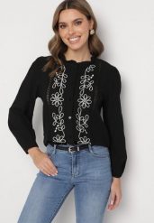 Czarna Koszula z Bawełną i Wiskozą Ozdobiona Haftem Nalaviris. Czarne koszule Born2be, l, z aplikacjami, z bawełny, eleganckie, bez kołnierzyka, bez ramiączek. Za 99.99 zł.