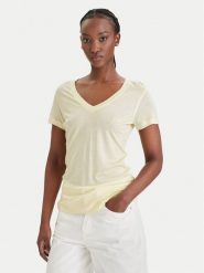 Guess T-Shirt W5GP31 KCSX2 Żółty Classic Fit. Żółte t-shirty Guess, xs, z aplikacjami, z lyocellu, bez kołnierzyka, bez ramiączek. Za 209.99 zł.