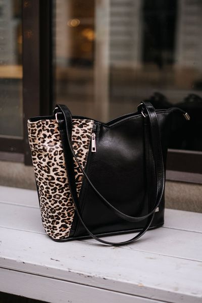 Shopperka skórzana DAN-A 706 czarna + j.pantera. Czarne shopper DAN-A, bez wzorów, ze skóry, biznesowe, bez dodatków. Za 379.99 zł.