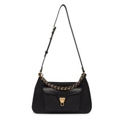 Torebka Coccinelle. Czarne torebki klasyczne Coccinelle, bez wzorów, bez dodatków. Za 1,339.00 zł.