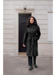 Kaffe Płaszcz przejściowy w kolorze czarnym rozmiar: 44. Czarne płaszcze Kaffe, bez wzorów, z tkaniny, bez kaptura. Za 208.99 zł.