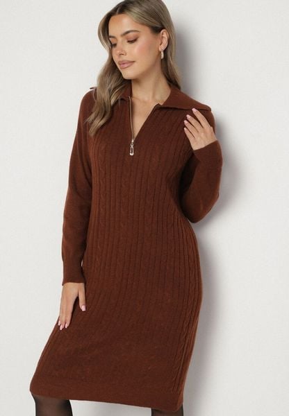Brązowa Sweterkowa Sukienka Pudełkowa z Bawełną i Wełną Ozdobiona Suwakiem Reimia. Brązowe sukienki Born2be, na co dzień, uniwersalny, bez wzorów, z bawełny, klasyczne, bez kołnierzyka, bez ramiączek. Za 79.99 zł.
