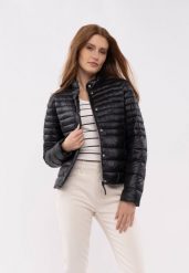 Kurtka pikowana casual J-COMO. Brązowe kurtki sportowe Volcano, l, bez wzorów, z materiału, bez kaptura. Za 289.99 zł.