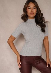 Szara Bluzka z Wiskozą z Tłoczeniami o Fasonie z Półgolfem Cianelle. Szare bluzki Renee, m, bez wzorów, z dzianiny, eleganckie, bez kołnierzyka, bez ramiączek. W wyprzedaży za 41.99 zł.