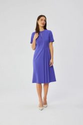 Elegancka sukienka midi z ozdobnymi zakładkami fioletowa. Fioletowe sukienki Stylove, do pracy, l, bez wzorów, z materiału, biznesowe, bez kołnierzyka, bez ramiączek, midi, dopasowane. Za 339.00 zł.