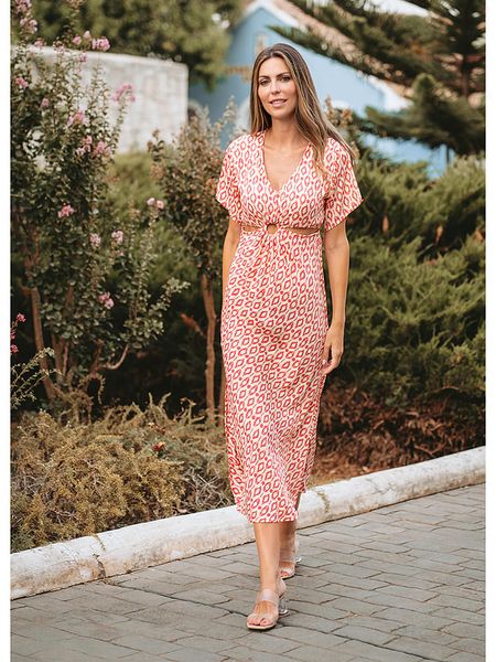 Isla Bonita by SIGRIS Sukienka w kolorze kremowo-czerwonym rozmiar: L. Brązowe sukienki Isla Bonita by SIGRIS, na co dzień, l, bez wzorów, bez kołnierzyka, bez ramiączek, maxi, proste. Za 91.77 zł.