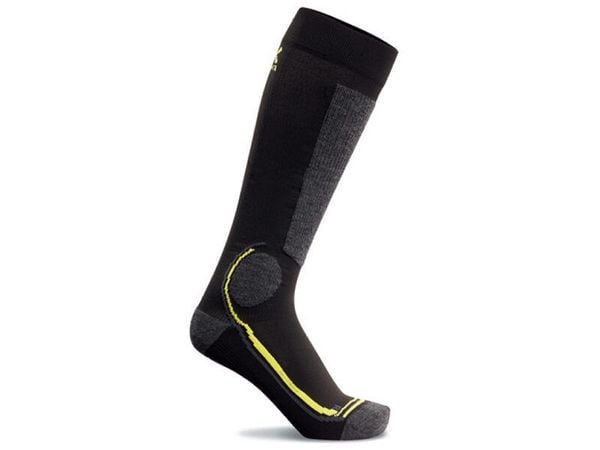 Skarpety Volkl Ski Kneehigh Comfort Black 2020. Czarne skarpety Völkl, bez wzorów, z materiału. Za 49.00 zł.