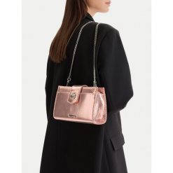 Torebka MEXX. Czerwone kopertówki Mexx, bez wzorów, bez dodatków. Za 169.99 zł.