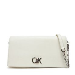 Torebka Calvin Klein. Białe torebki klasyczne Calvin Klein, bez wzorów, bez dodatków. Za 529.99 zł.