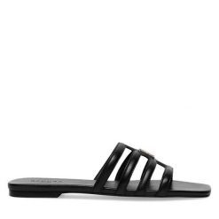 Klapki Badura. Czarne klapki Badura, bez wzorów, bez obcasa. Za 139.99 zł.