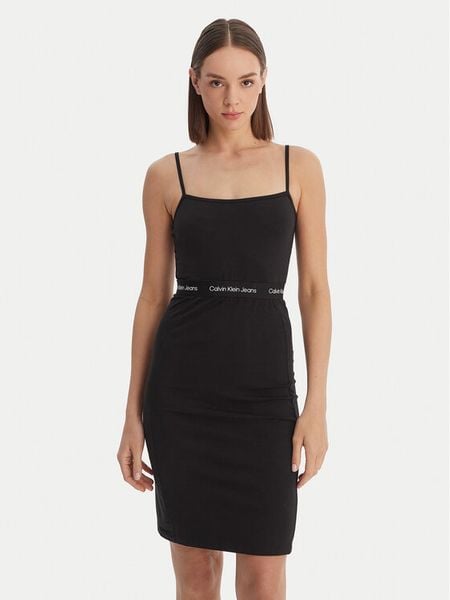 Calvin Klein Sukienka codzienna LV047F289G Czarny Slim Fit. Czarne sukienki Calvin Klein, na co dzień, s, bez wzorów, z bawełny, bez kołnierzyka, bez ramiączek, proste. Za 240.99 zł.