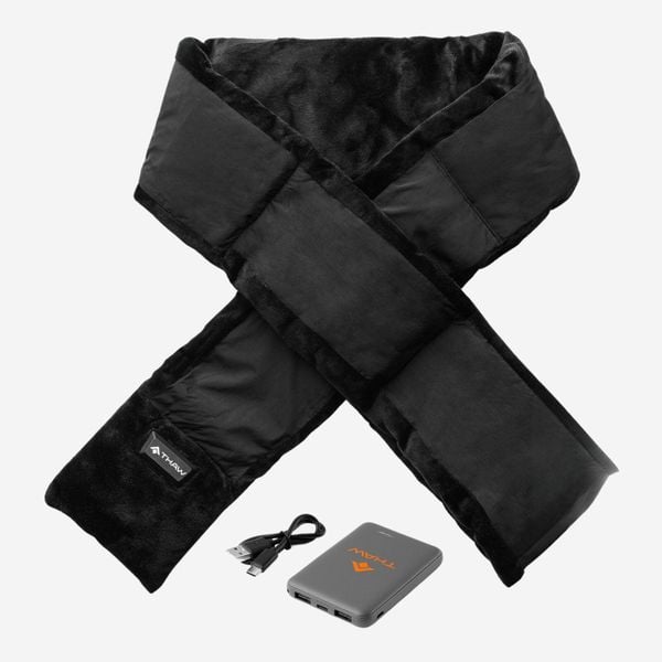 Rozgrzewający szal Thaw. Czarne szaliki THAW, bez wzorów, z polaru. Za 299.00 zł.