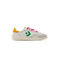 Kapcie CONVERSE RUN STAR TRAINER OX Biały. Białe obuwie domowe Converse, bez wzorów, ze skóry, bez zapięcia. Za 387.99 zł.